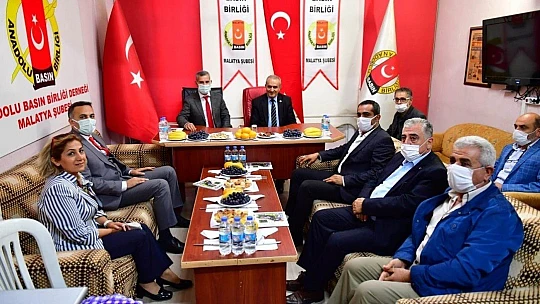 Başkan Çınar'dan Anadolu Basın Birliği Malatya Şubesi'ne Ziyaret