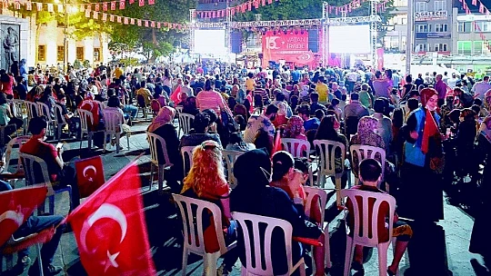 Gürkan: Milleti Yaşatan Şereftir Şandır