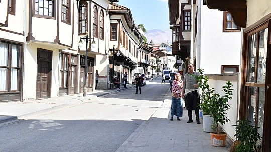 Yeşilyurt'un Tarihi Konakları Ve Doğal Zenginlikleri