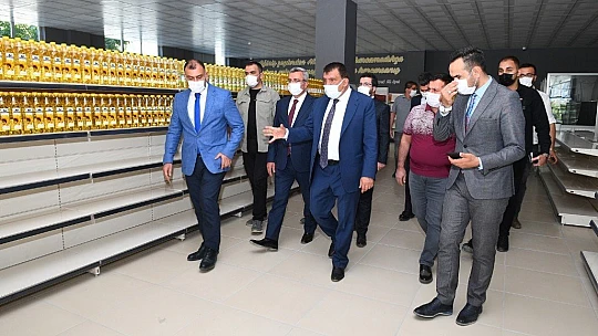 Gürkan, Vahap Küçük' İsmi Hayır Çarşısı'nda Yaşatılacak