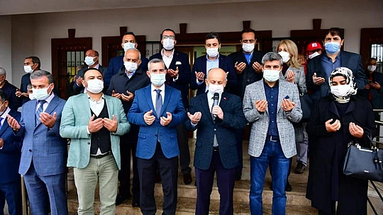 Yeşilyurt Belediyesi, 10 Ton Gıda ve 500 Battaniye'yi İzmir'e Gönderdi