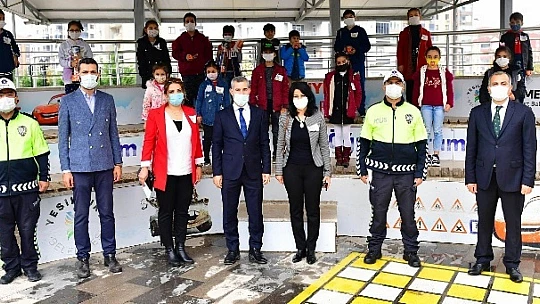 Yeşilyurt Belediyesinden 24 Bin Öğrencimize Trafik Eğitimi Verdi