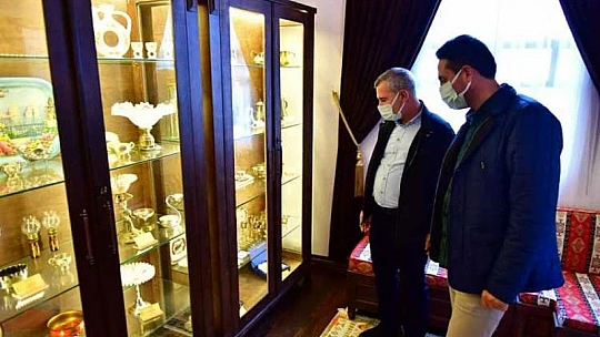 Başkan Çınar, İl Milli Eğitim Müdürü Kanbay'ı Tarihi Konaklarda Ağırladı