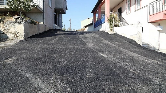 Battalgazi Belediyesi Ekiplerinin Asfalt Mesaisi Sürüyor