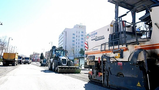 İstasyon Caddesi'ndeki Genişletme Çalışmaları Devam Ediyor