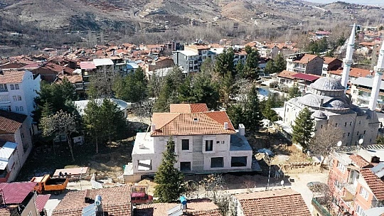 Yeşilyurt Belediyesi Gündüzbey Sosyal Tesislerinin Kaba İnşaatı Tamamlandı