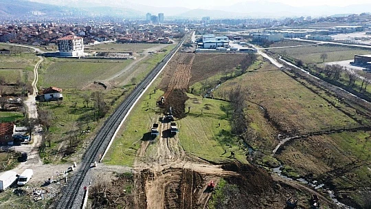 Yeşilyurt Belediyesi Yol ve Çevre Düzenlenme Çalışmaları Devam Ediyor