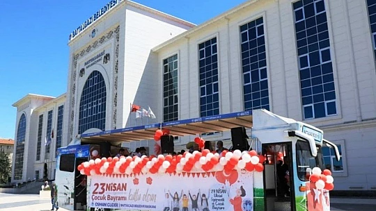 Battalgazi Belediyesi, 23 Nisan'ı Çocukların Evine Götürdü