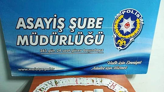 27.10 Gr Kannabinoid, 4.99 Gr Metamfetamin Yakalandı