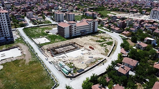 Battalgazi'de Yarı Olimpik Havuz Çalışmaları Sürüyor