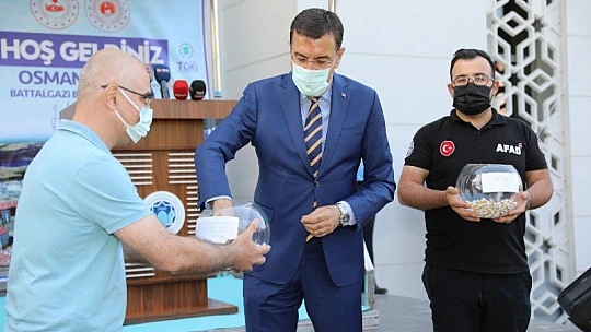 Gelincik Tepesi 678 Konutun Anahtar Teslim Töreni Düzenlendi