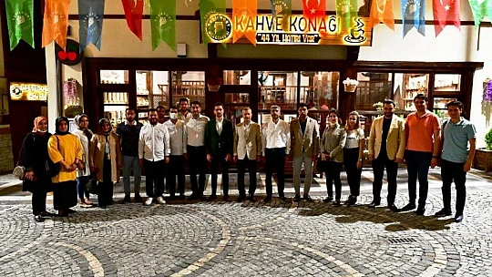 Arvas, Başkan Çınar'a Hizmetlerinden Dolayı Teşekkür Etti