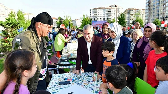 Özel Çocuklarımızı, El Emeği Göz Nuru Eserlerinden Dolayı Tebrik Ediyorum