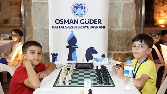 1. Arslantepe Uluslararası Açık Satranç Turnuvası Yoğun Katılımla Başladı