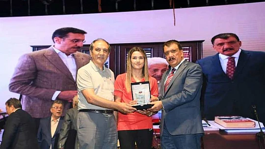 25. Malatya Kültür Sanat Ve Kayısı Festivali Başladı