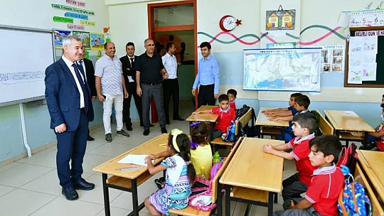 Başkan Çınar, Eğitime Sınırsız Destek Veriyoruz