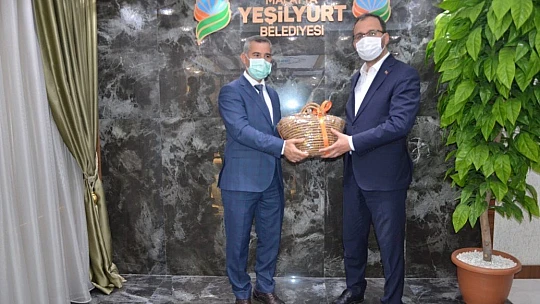 Bakanı Kasapoğlu, Yeşilyurt'a Çok Değerli ve Özel Spor Tesisleri Kazandıracağız