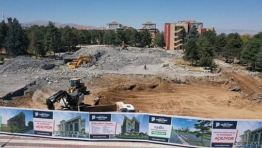 Başkan Çınar Çalışıyor, Yeşilyurt İlçesi Güzelleşiyor