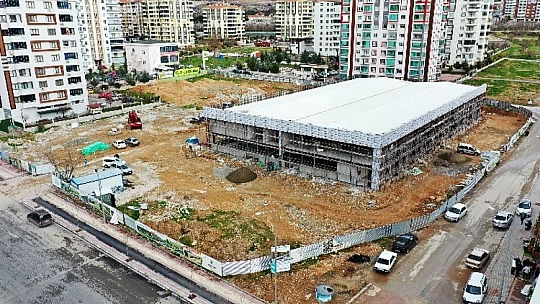 Çilesiz Semt Pazarı Ve Yaşam Merkezi'nin İnşaatı Hızla Yükseliyor