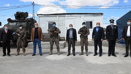 Başkan Güder'den Görev Başındaki Polislere Sürpriz Ziyaret