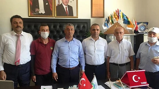Başkan Gözükara'dan Osman Gönültaş'a Başarı Plaketi