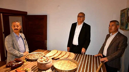 Başkan Yiğit, Tarihi Yeşilyurt Konaklarına Hayran Kaldı