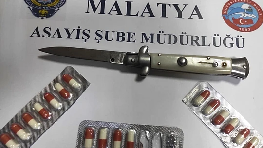 27.10 Gr Kannabinoid, 4.99 Gr Metamfetamin Yakalandı