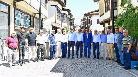 Başkan Çınar, Tarihi Yeşilyurt Konakları'nda Özel Misafirlerini Ağırladı