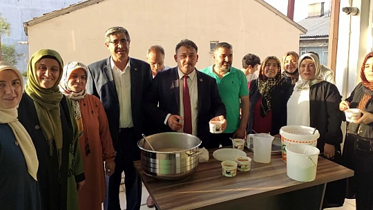Büyük Birlik Partisi'nden Aşure İkramı