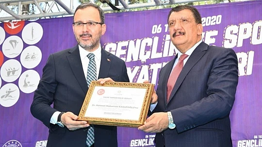 Malatya'ya Gençlik ve Spor Yatırımları Kazandırılıyor