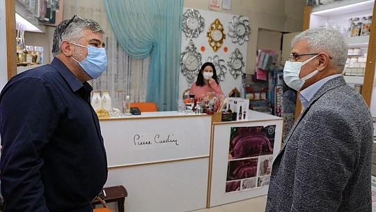 Başkan Güder, Esnafın Yanında Esnafla İç İçe