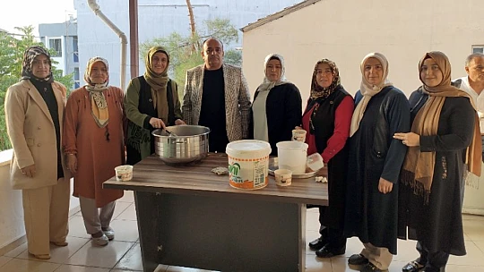 Büyük Birlik Partisi'nden Aşure İkramı
