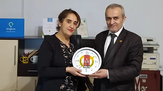 Başkan Dağ, Gazeteci Dilek Kiraz'ı Başarılarından Dolayı Takdir Ediyoruz