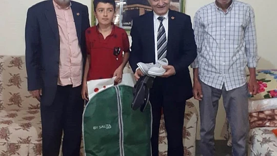 Başkan Dağ, Mehmet Durna'yı Unutmadı, Ödüllendirdi