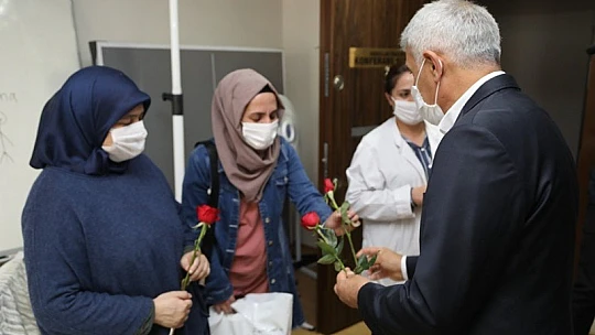 Başkan Güder, Yetim Annelerinin Anneler Gününü Kutladı