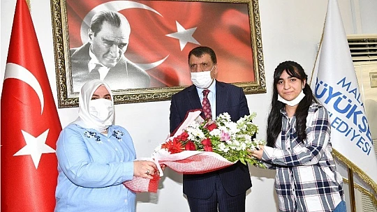 Başkan Gürkan, Anneler Gününü Kutluyorum