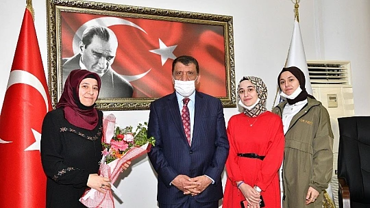 Başkan Gürkan, Anneler Gününü Kutluyorum