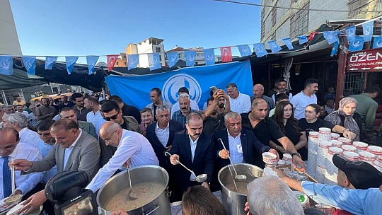 Ülkü Ocakları Malatya İl Başkanlığından Aşure Etkinliği