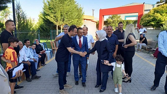 Akçadağ Dayanışma Derneği Genel Merkezinden Muhteşem Aşure Etkinliği