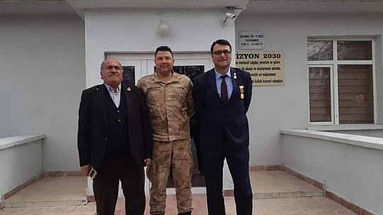 Gözükara, Şehit Ailesinden Jandarma Karakoluna Teşekkür Ziyareti