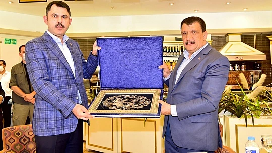 Çevre ve Şehircilik Bakanı Kurum, Malatya'yı Ziyaret  Etti