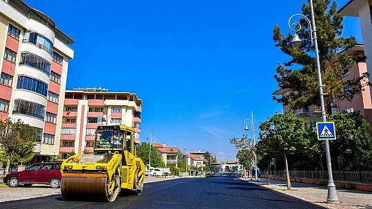 Gülümser Caddesinde Asfalt Çalışmaları Başladı