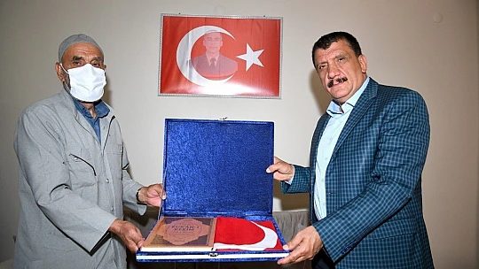 Gürkan, Şehitlerimizi Minnetle Şükranla Yad Ediyoruz