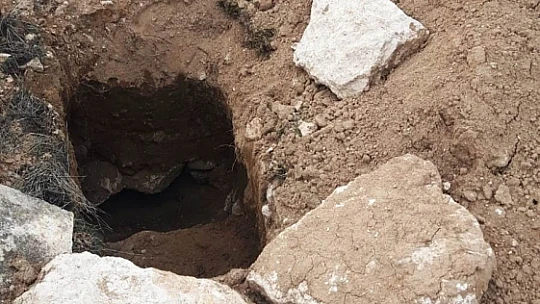 İbadethane Ve Mezarlıklara Zarar Verme