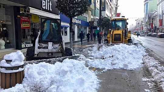 Büyükşehir 450 Mahalle Yolunu Ulaşıma Açtı