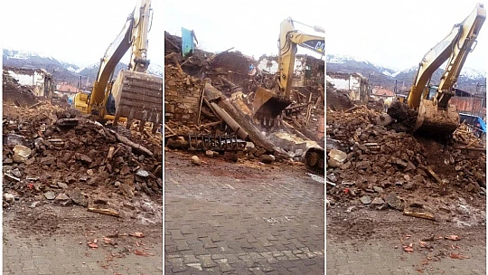 Büyükşehir Ağır Hasarlı Yapıları Yıkıyor