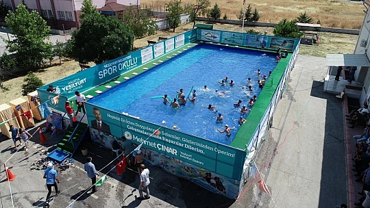 'Milletimize Hizmet Etmenin Aşkıyla Hiç Durmadan Çalışıyoruz'