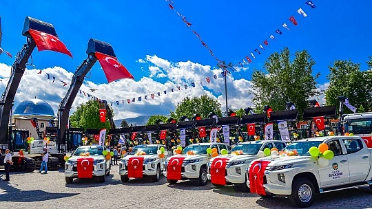İş Makinalarının Teknik Özellikleri Anlatıldı