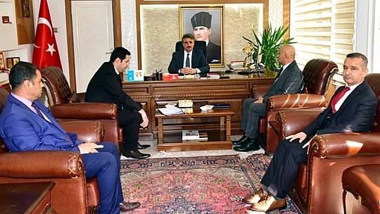 Vali Baruş 'Vefa Sosyal Destek Gruplarını' Ziyaret Etti