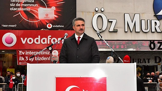 Cumhuriyet Bayramı Resmi Geçit Töreni Gerçekleştirildi